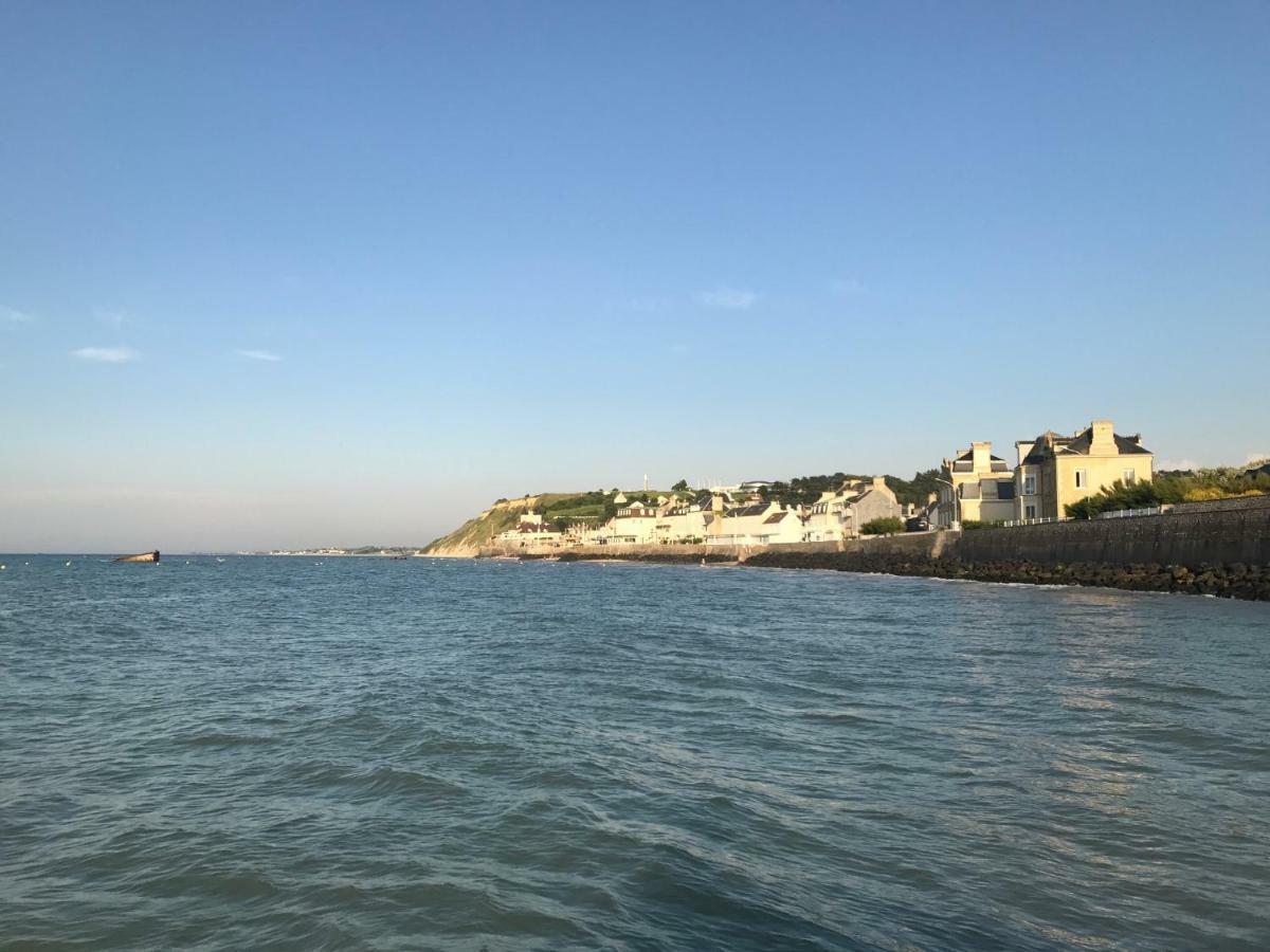 Vue Mer A Arromanches Kültér fotó